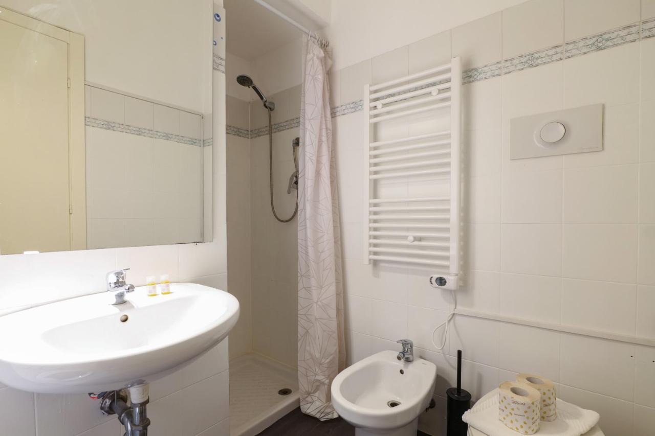 Cadorna Apartments Milan Exterior photo