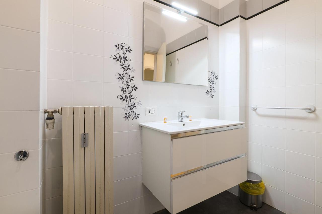 Cadorna Apartments Milan Exterior photo