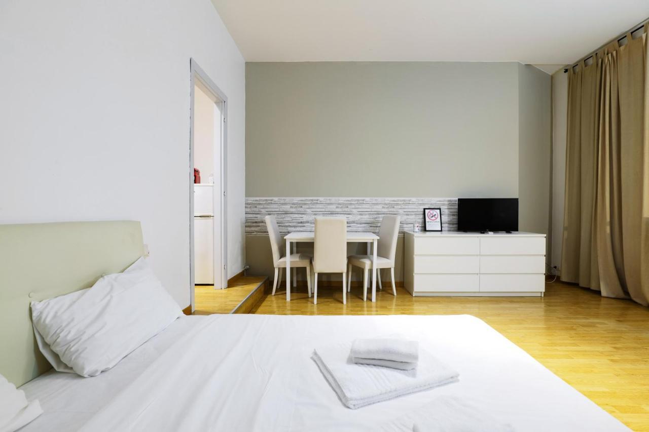 Cadorna Apartments Milan Exterior photo